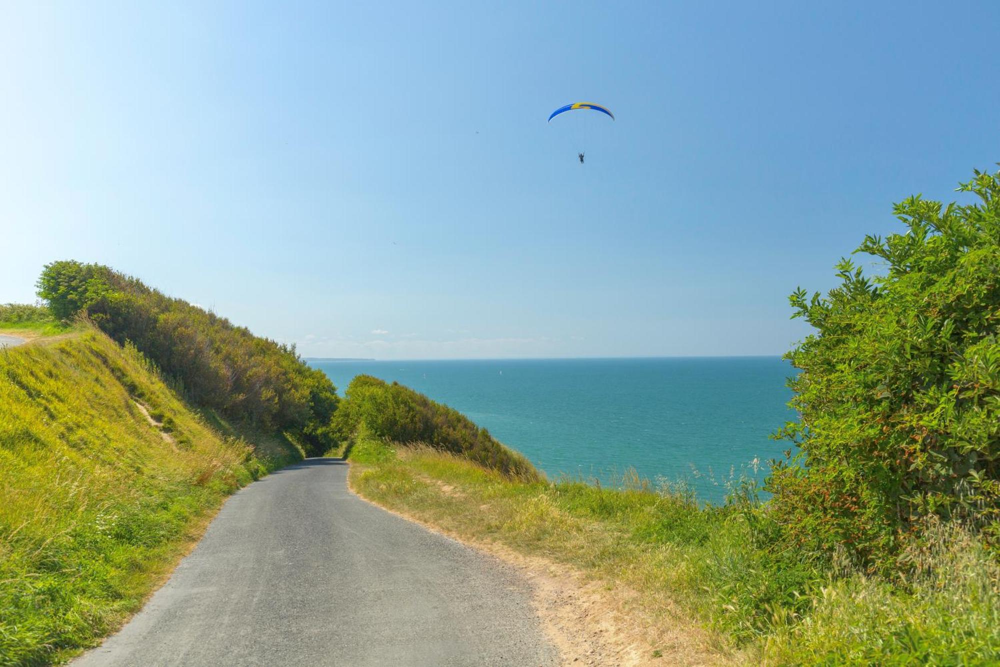 Les Pommiers Duplex Cosy Tout Confort Dans Maison Neuve Avec Terrasse Entree Independante 5 Mn De Bayeux Et 10 Mn Plage Du Debarquement Sommervieu Kültér fotó